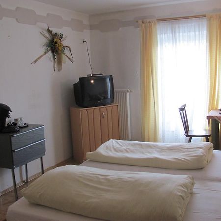 Hotel Negele Hohenfurch Экстерьер фото